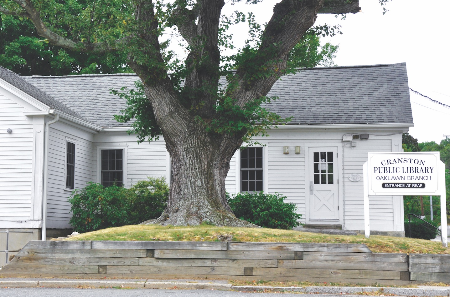 Oaklawn Branch Library